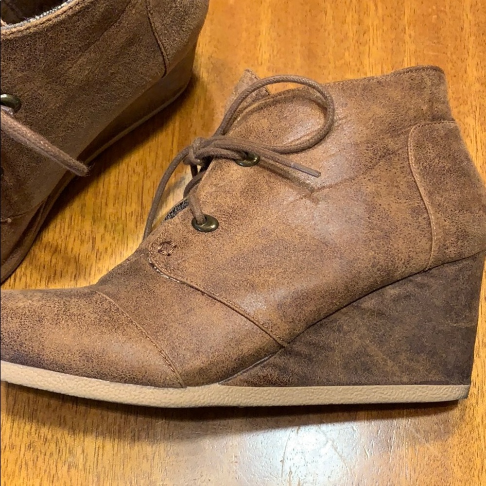 Maurices brand short booties - Picture 2 of 4